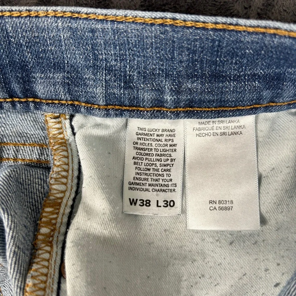 Lucky Brand 221 Straight Jeans Mens 38x30 Blue Medium Wash Denim 3271